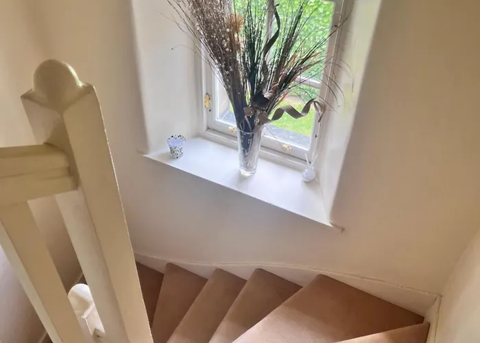 Private In Charming Detached House In Newington Edinburgh