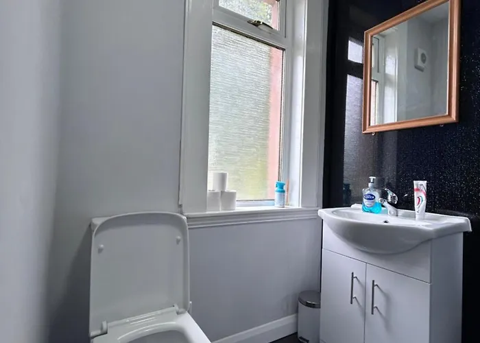 Urban Oasis:perfect In City Apartment