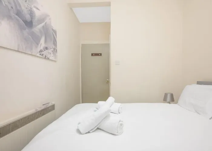 Two Bedroom Apartment-central Edinburgh-old Town-licensed Apartman *