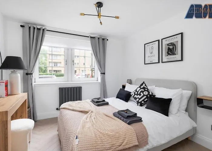 Modern 2 Bed *