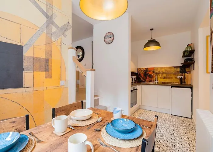 Superb Two Bedroom 2 Bathroom Morningside Apartament Edynburg