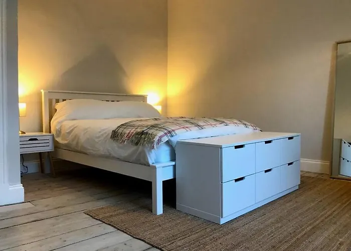 Relax In Style In Edinburghs Buzzing West End Appartement Edinburgh