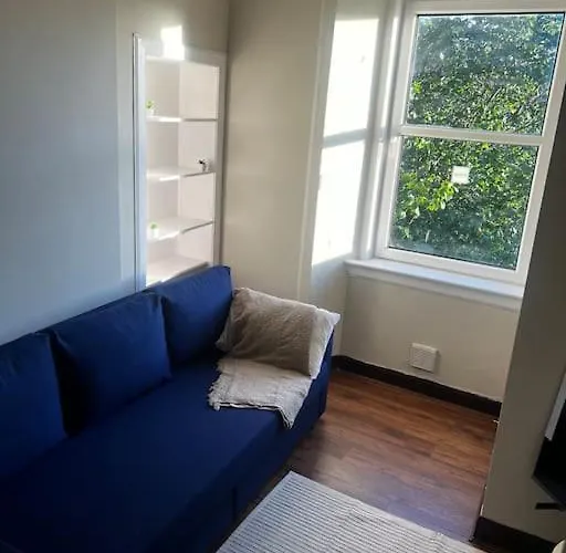 Lejlighed One Bedroom In Gorgie With New Heating System