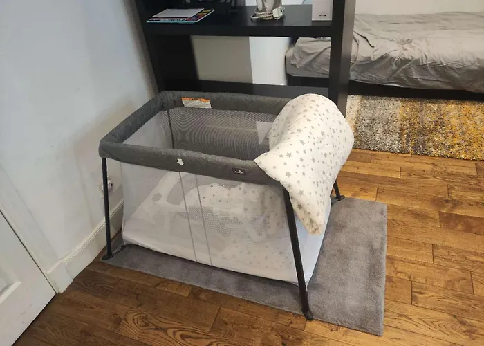 Two Bedrooms Flat In Center *