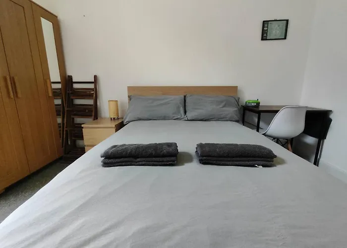 아파트 Two Bedrooms Flat In Center 에든버러