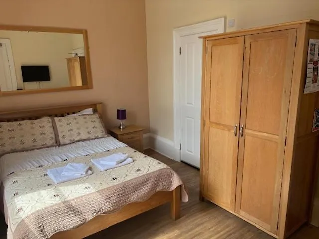 Апарт-отель Edinburgh City Suites