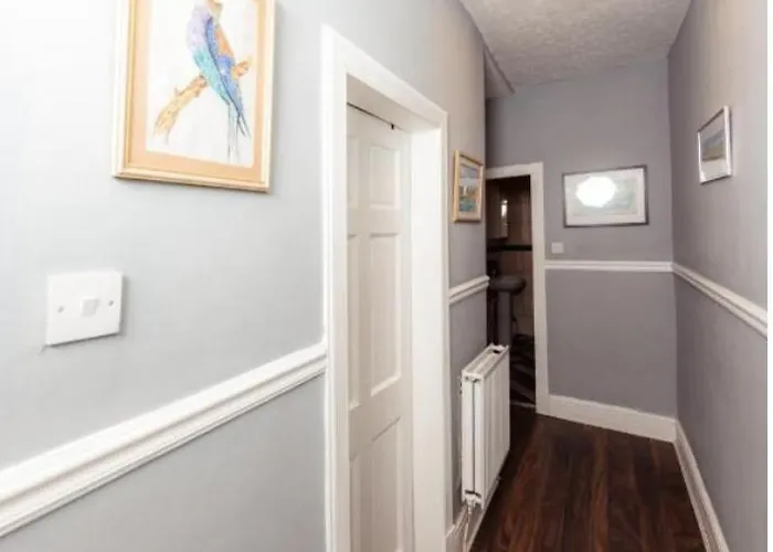 Warm & Welcoming Close To Meadows! City Centre 10 شقة إدنبرة