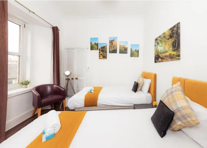 Warm & Welcoming Close To Meadows! City Centre 10 * إدنبرة