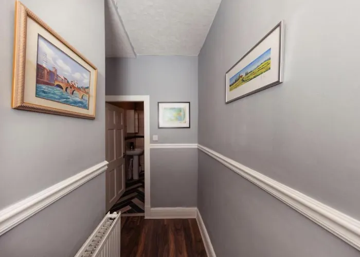 شقة Warm & Welcoming Close To Meadows! City Centre 10 إدنبرة