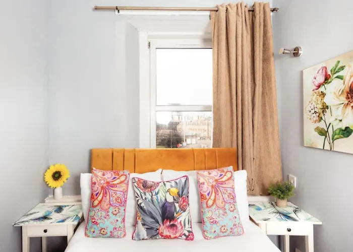 Warm & Welcoming Close To Meadows! City Centre 10 شقة إدنبرة