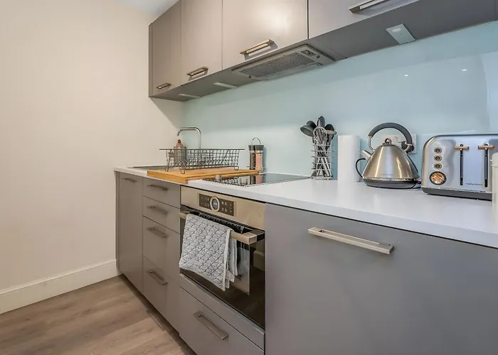 The Bristo Apartment *