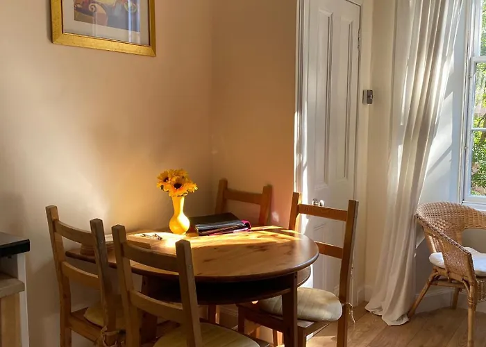 Cute 1 Bedroom Retreat In Beautiful Stockbridge Apartament