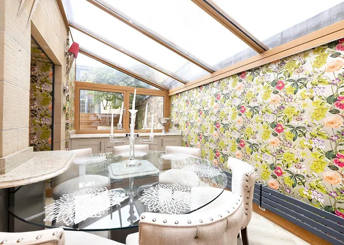 Argyl - 4 Bed On York Place, New Town