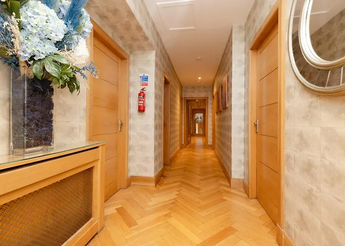 Argyl - 4 Bed On York Place, New Town Appartement Edinburgh
