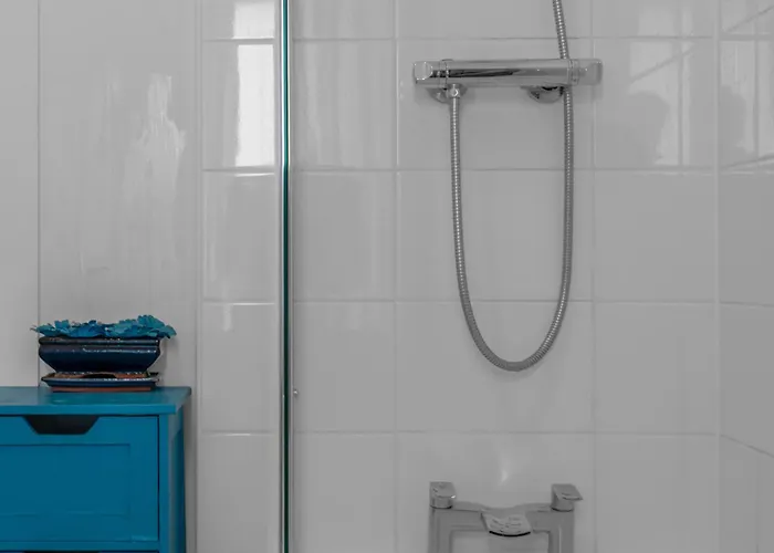 Cosy, Stylish Bedroom For Business And Work Travellers בית אירוח אדינבורו