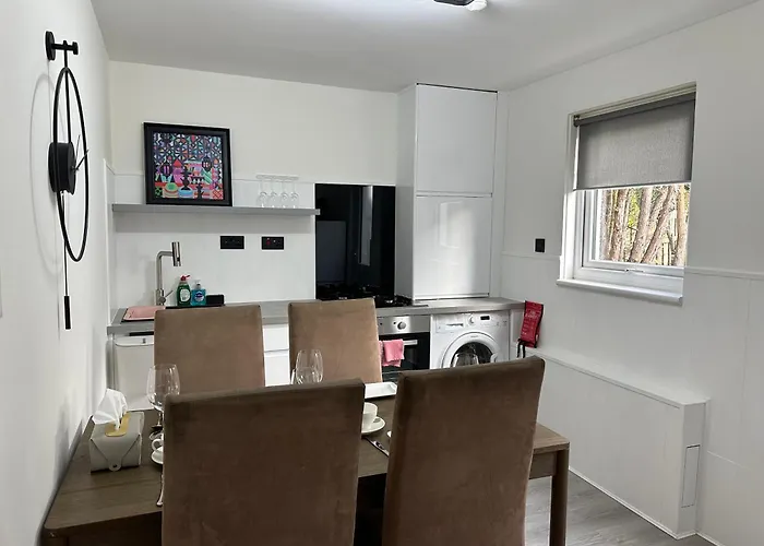 Apartament Cozy 2 Bedrooms With Private Parking Space And Garden *