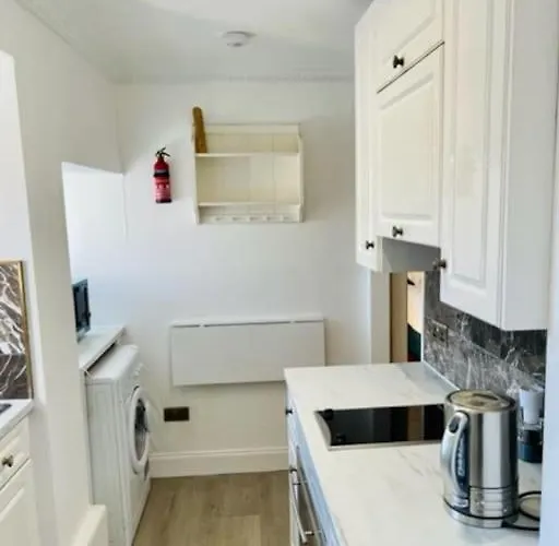 Stunning Royal Mile 2 Bedroom Апартаменты