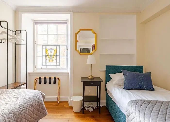 Stunning Royal Mile 2 Bedroom Апартаменты *