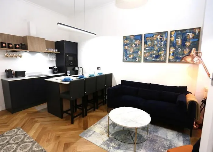 Cosy Apartment, Free Street Parking Apartment