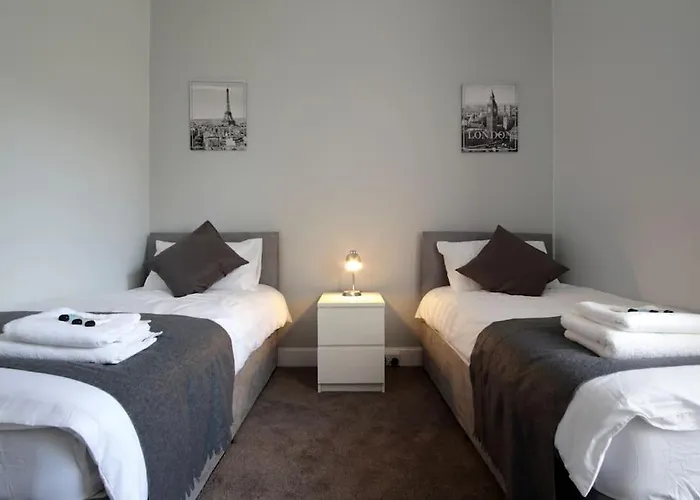 Modern Centre In Hub *