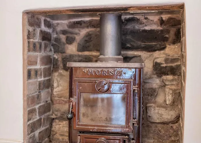 Artists Flat 7 Min To R Mile אדינבורו