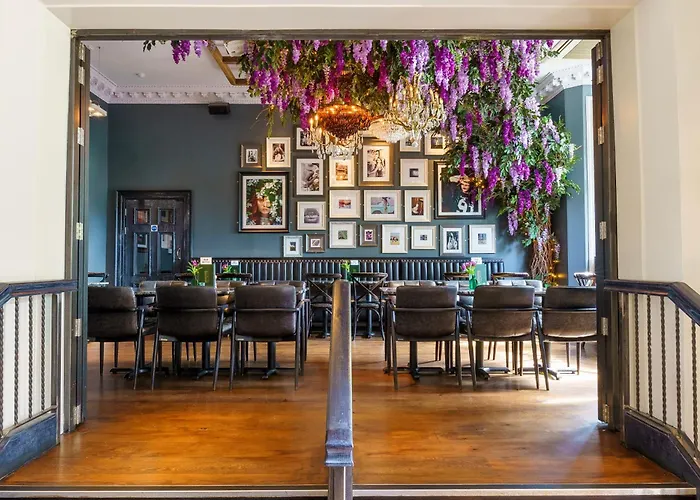 Black Ivy Hotel 4*
