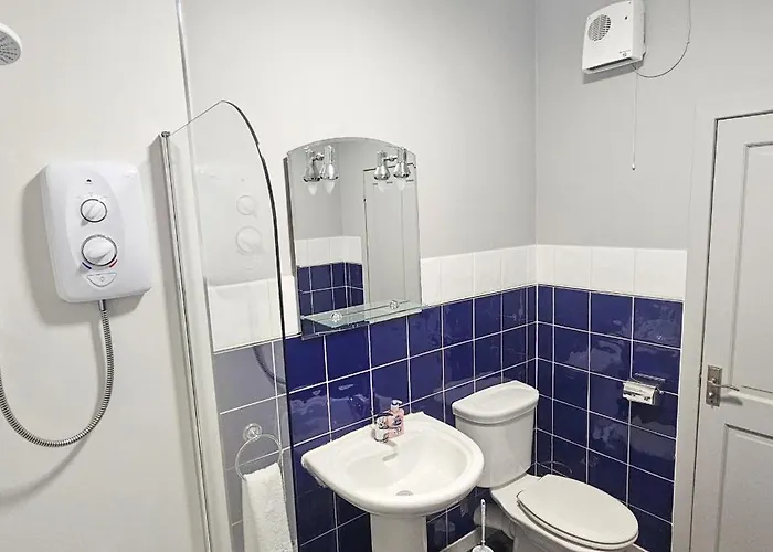 Royal Mile - Bright 2 Bedroom Edinburgh