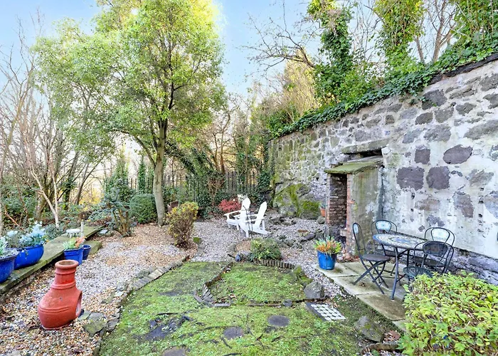 Joivy Beautiful Apartment, Private Garden, Calton Hill Édimbourg