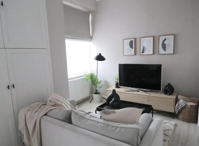 Διαμέρισμα Modern Flat In *