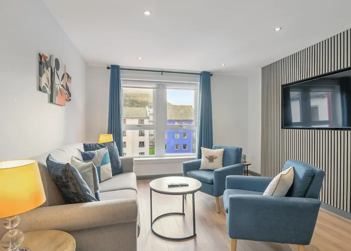 Holyrood Lägenhetshotell Edinburg