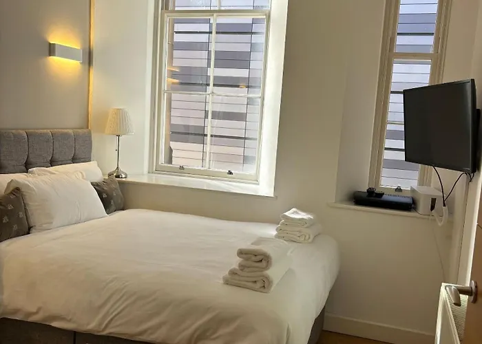 Apartment Extremely Quartermile Near Castle And