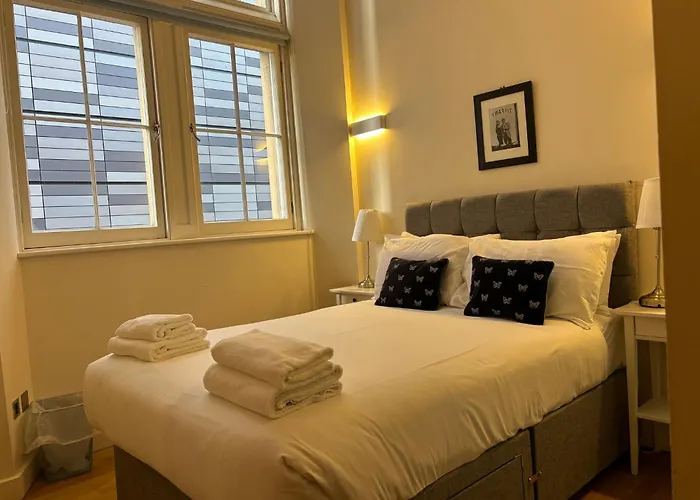 Apartment Extremely Quartermile Near Castle And