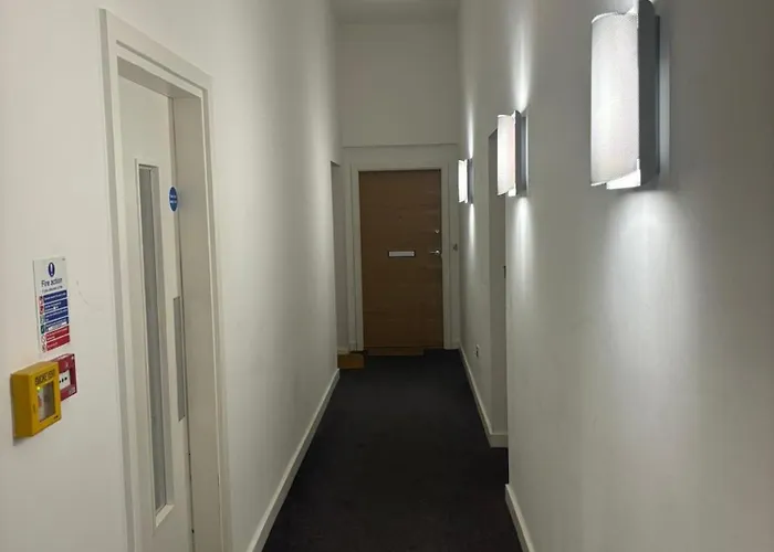 Extremely Quartermile Near Castle And Edinburgh