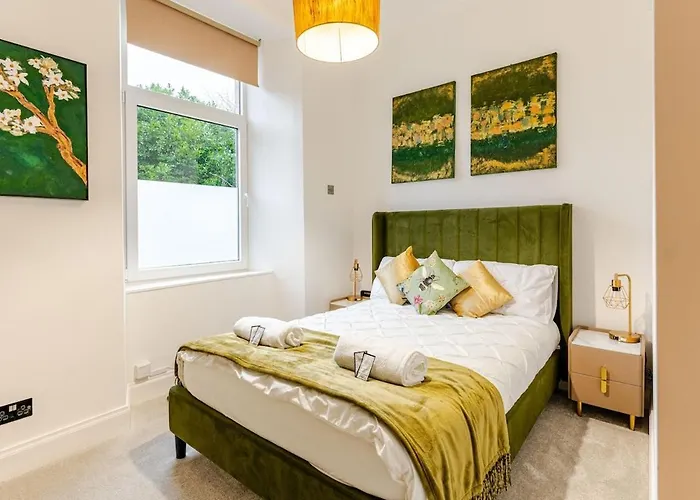 Apartment Cosy Apartment, Free Street Parking *
