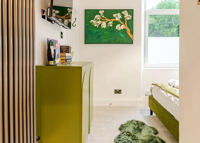 Cosy Apartment, Free Street Parking * Edinburgh