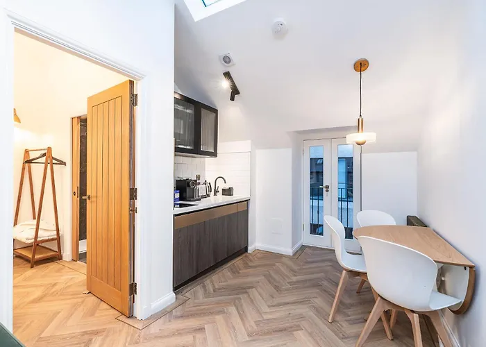 The Coach House אדינבורו