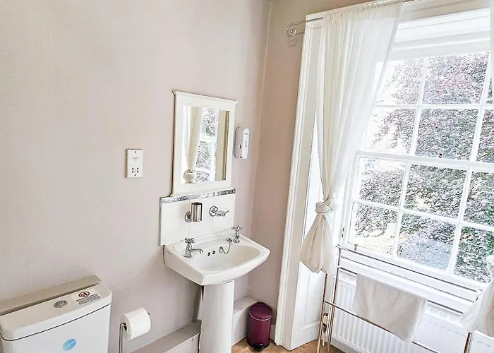 Russel House - 4 Bedroom - The Royal Mile Edinburgh