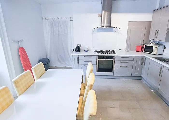Russel House - 4 Bedroom - The Royal Mile Holiday home *