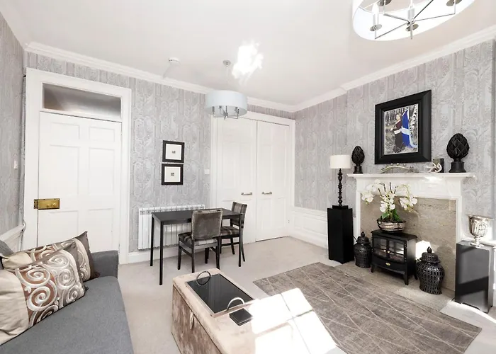 Apartament Elegant Flat Near Princes Street - Perfect Location, 24-7 Customer Support Edynburg
