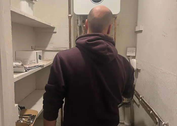 One Bedroom In Gorgie With New Heating System דירה *