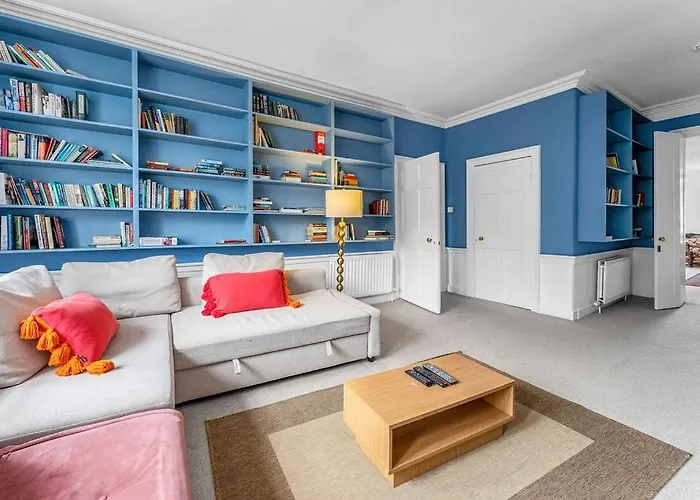 Super Spacious 4 Bed, Sleeps 6 Apartmán Edinburgh