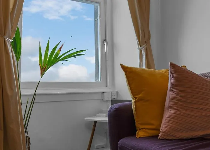 Apartment Free Parking - Centre - Stunning Views - Great Location *