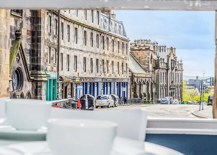Cozy At Castle, Parking Lejlighed Edinburgh