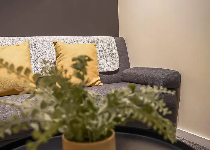 Beautiful Designer 2 Bed 2 Bath Old Town - Parking Эдинбург