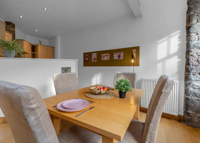 Old Town Romantic Getaway *