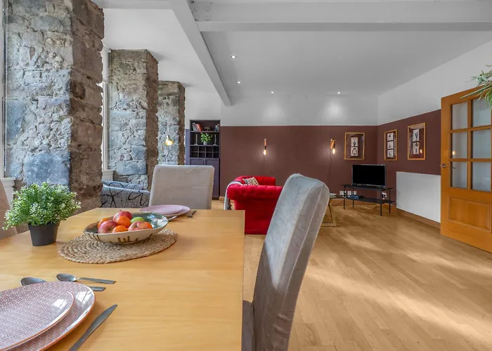 Апартаменты Old Town Romantic Getaway Эдинбург