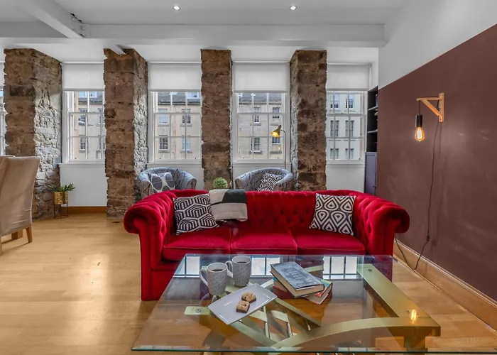 Old Town Romantic Getaway Апартаменты