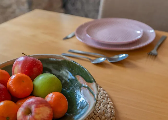 Апартаменты Old Town Romantic Getaway *