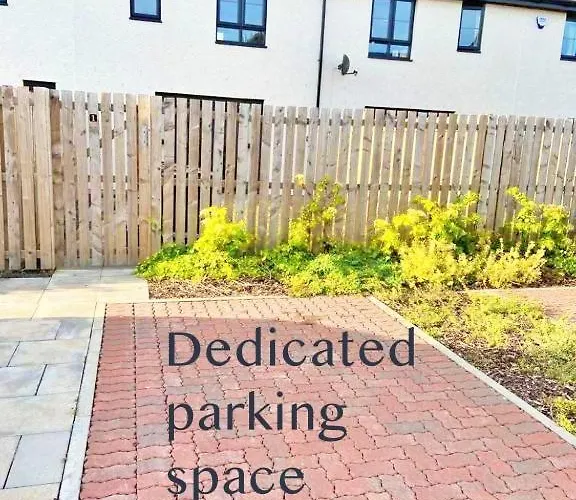 Nyaraló 3 Bed House With Parking Near Airport Edinburgh