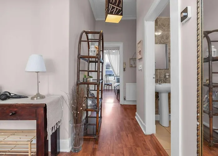 Free Parking - Centre - The Mccarty Apartament *